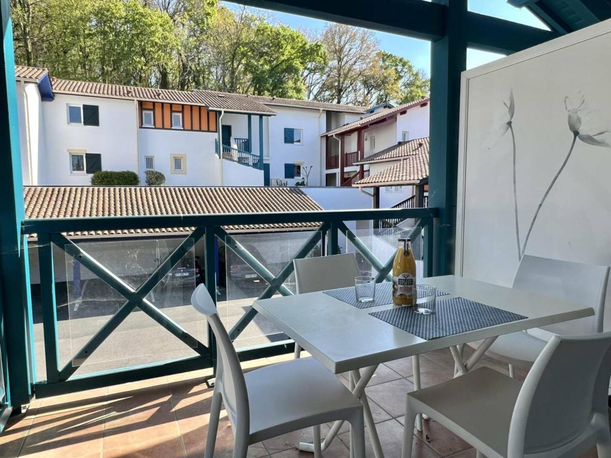 Appartement T2 A Cambo-Les-Bains Avec Piscine, Terrasse Et Parking Prive, Proche Des Thermes - Fr-1-495-82 Exterior foto